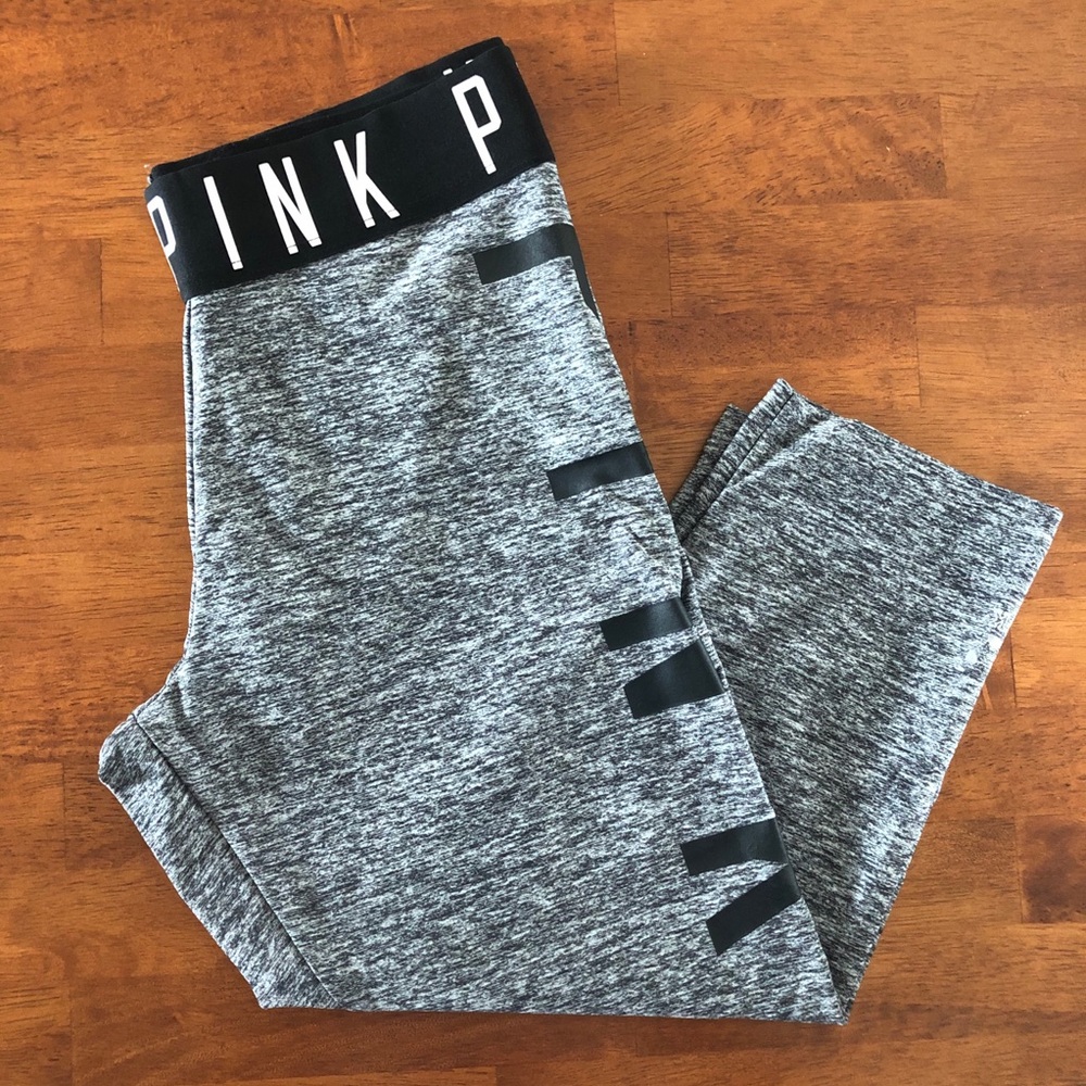 VS PINK Cropped Leggings